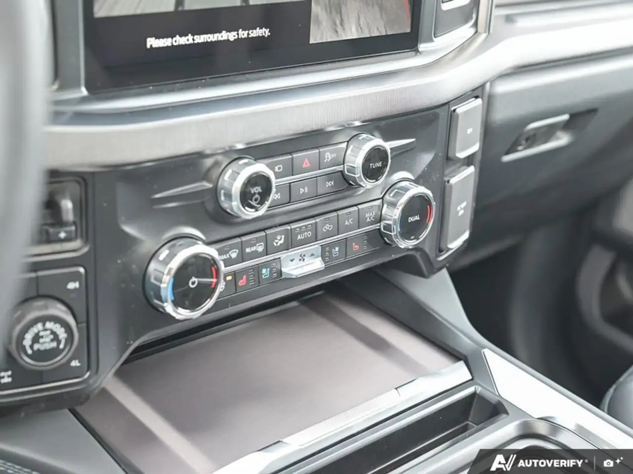 Ford F 350 photo Ford F 350
