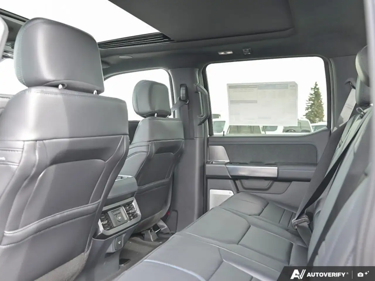 Ford F 350 photo Ford F 350