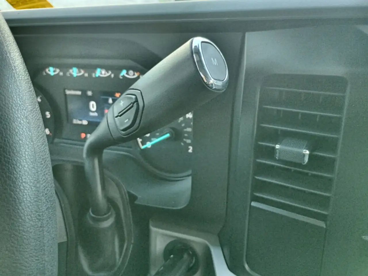 Ford F-550 Super Duty снимка Ford F-550 Super Duty