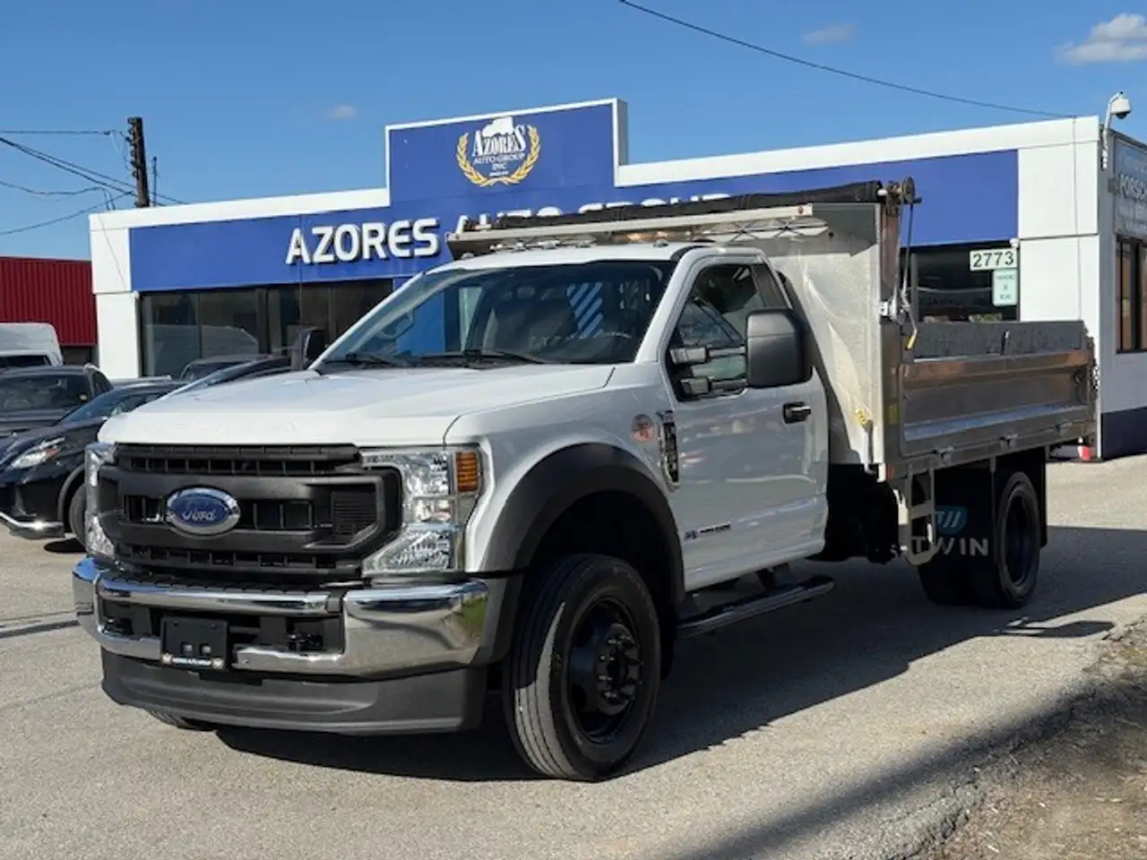 Ford F-550 Super Duty снимка Ford F-550 Super Duty