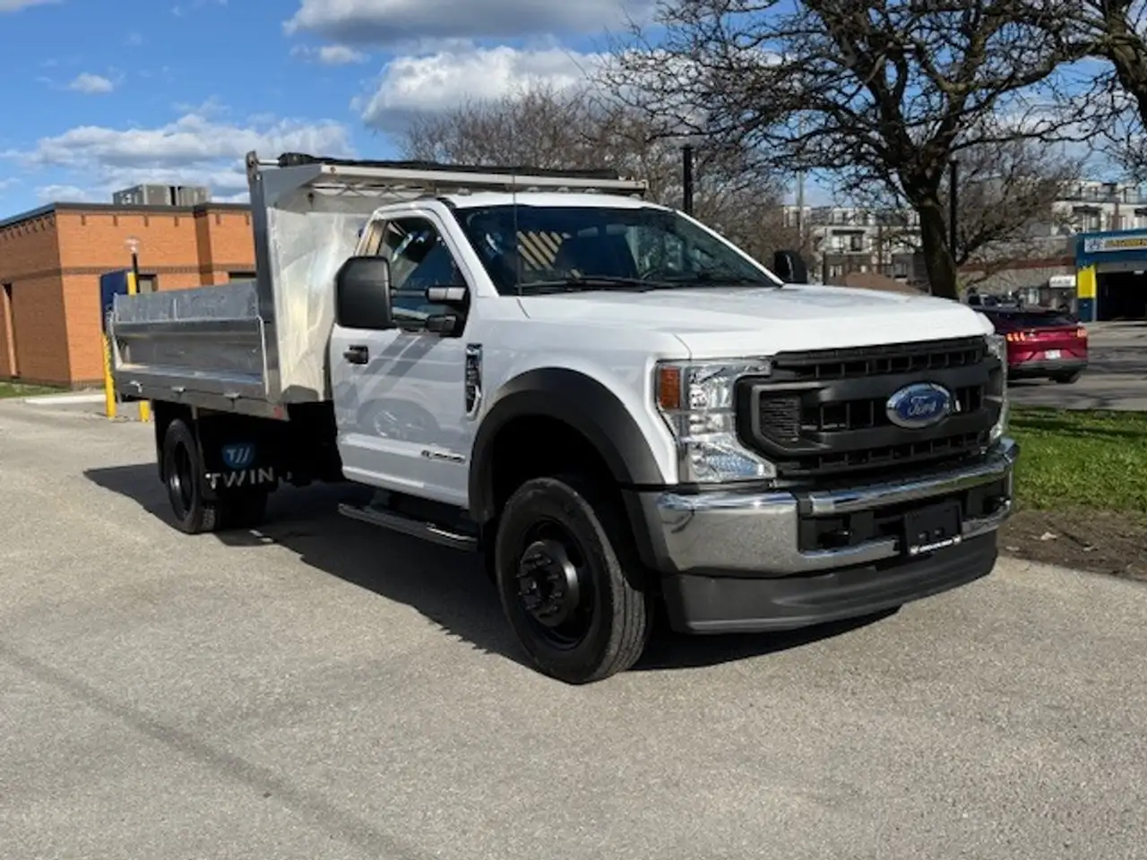 Ford F-550 Super Duty снимка Ford F-550 Super Duty
