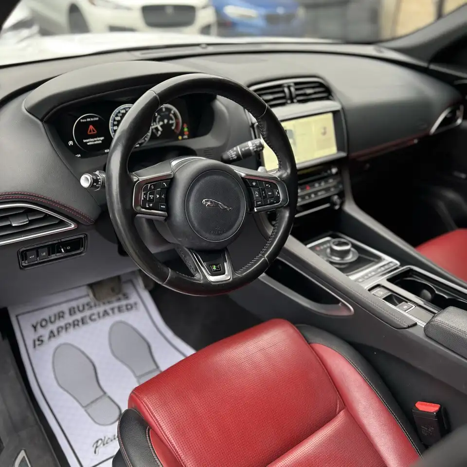 Jaguar F-Pace fotografie Jaguar F-Pace