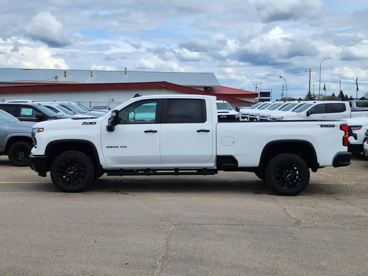 Chevrolet Silverado 3500 photo Chevrolet Silverado 3500