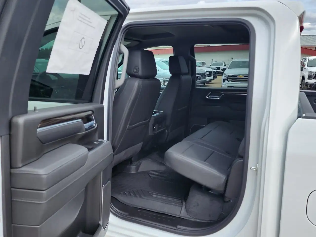 Chevrolet Silverado 3500 photo Chevrolet Silverado 3500
