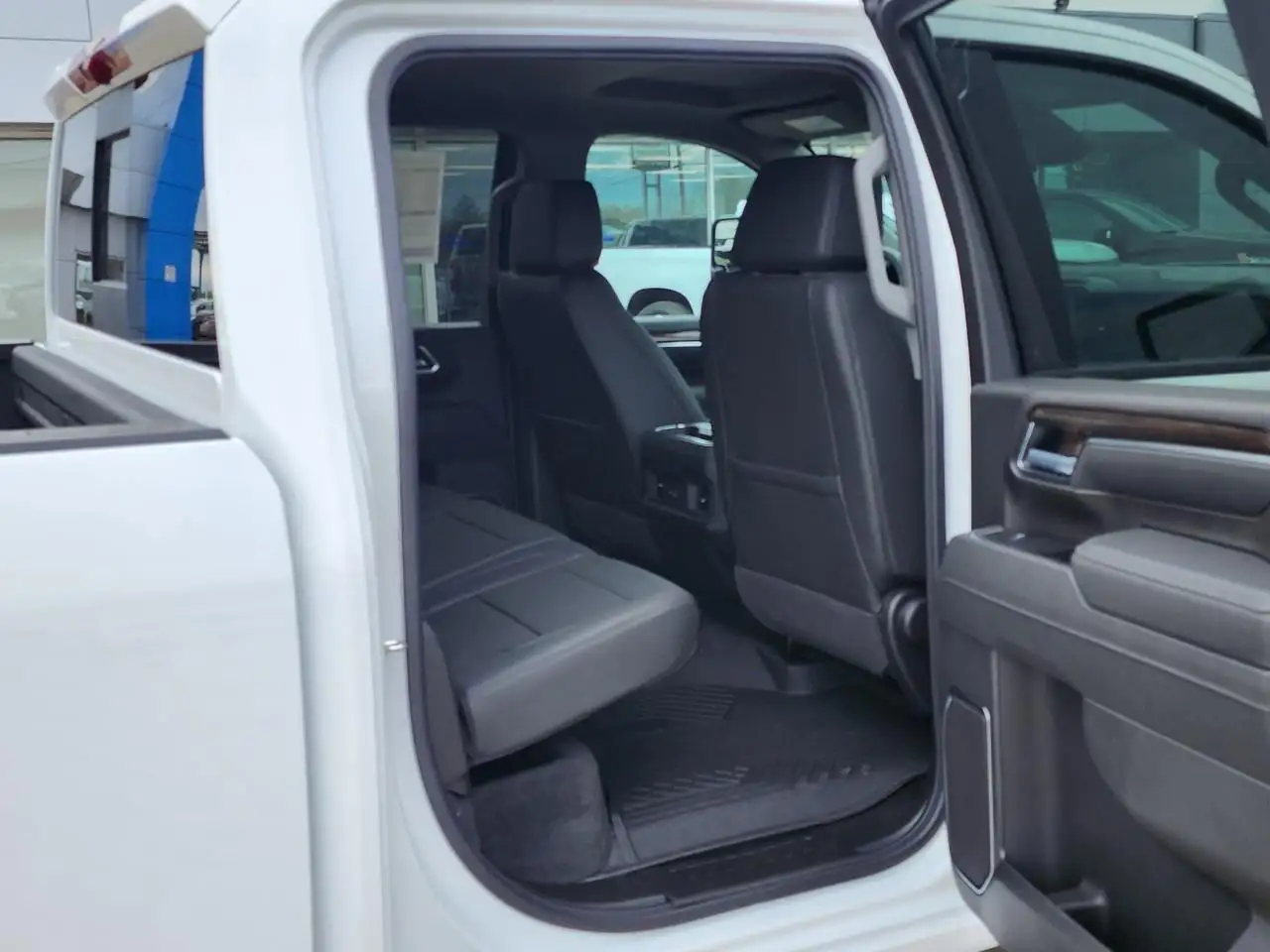 Chevrolet Silverado 3500 photo Chevrolet Silverado 3500