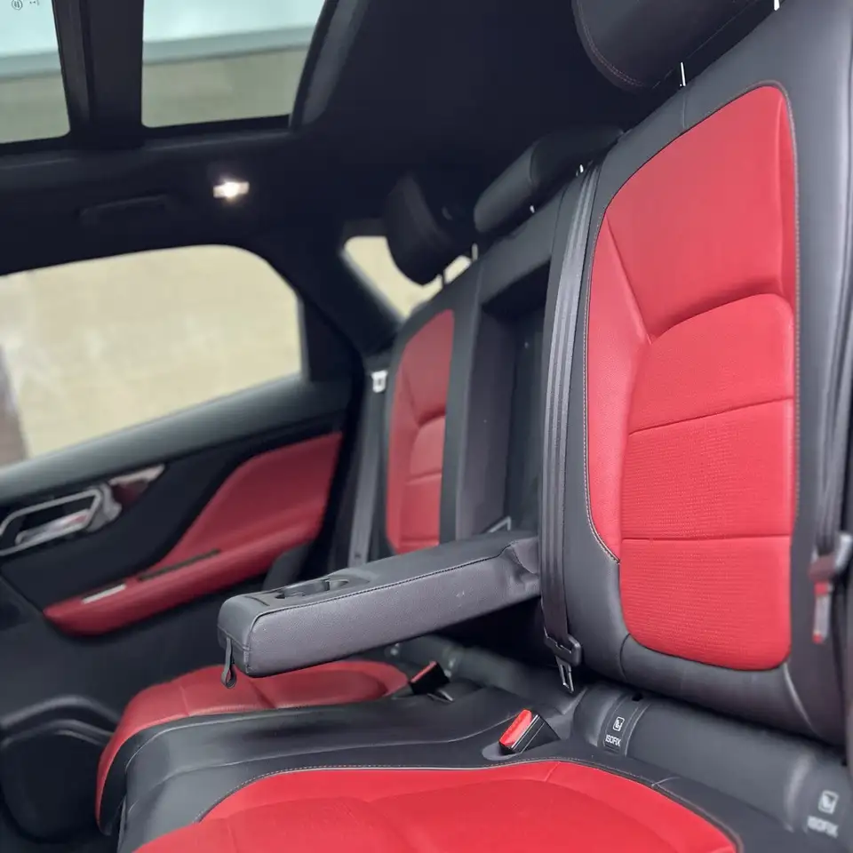 Jaguar F-Pace fotografie Jaguar F-Pace