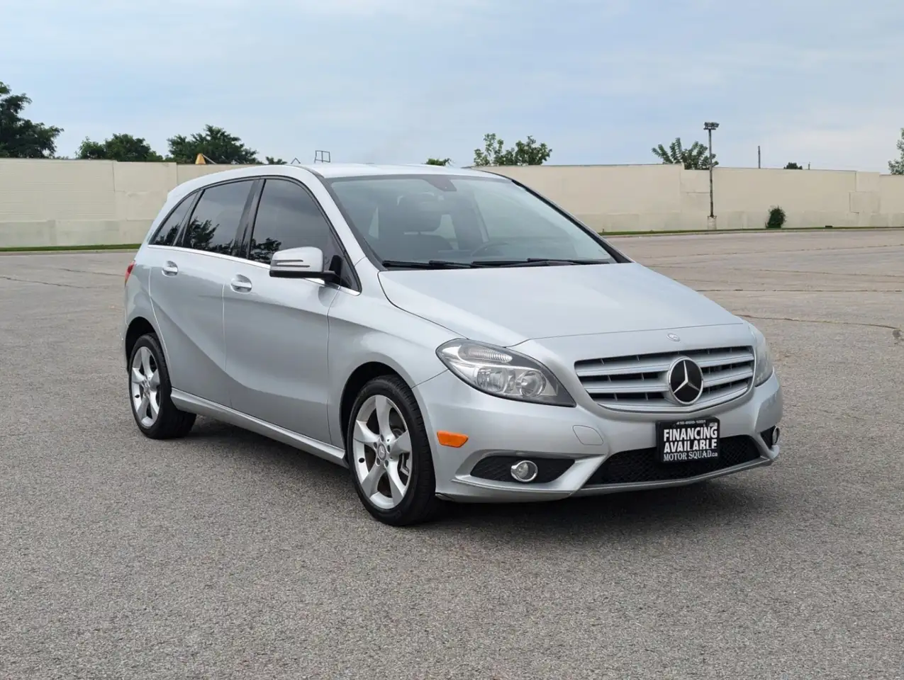 Mercedes-Benz B-Class снимка Mercedes-Benz B-Class