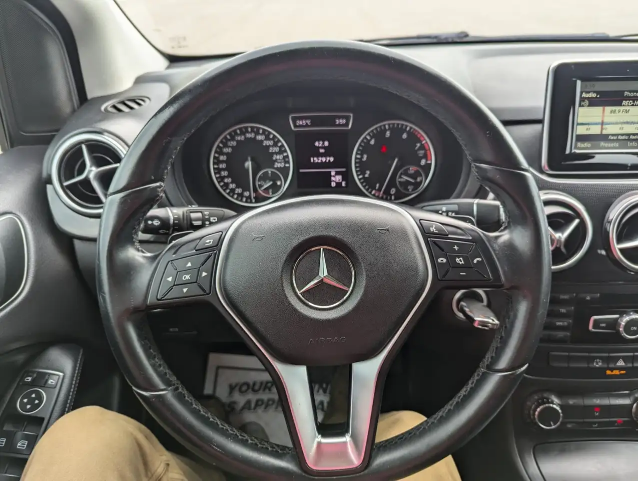 Mercedes-Benz B-Class снимка Mercedes-Benz B-Class