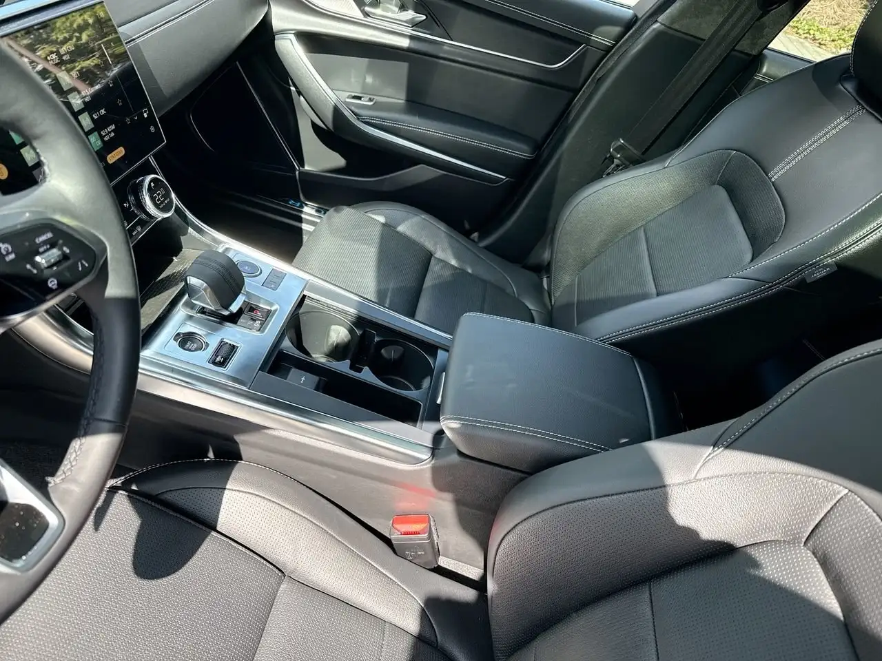 Jaguar XF fotografie Jaguar XF