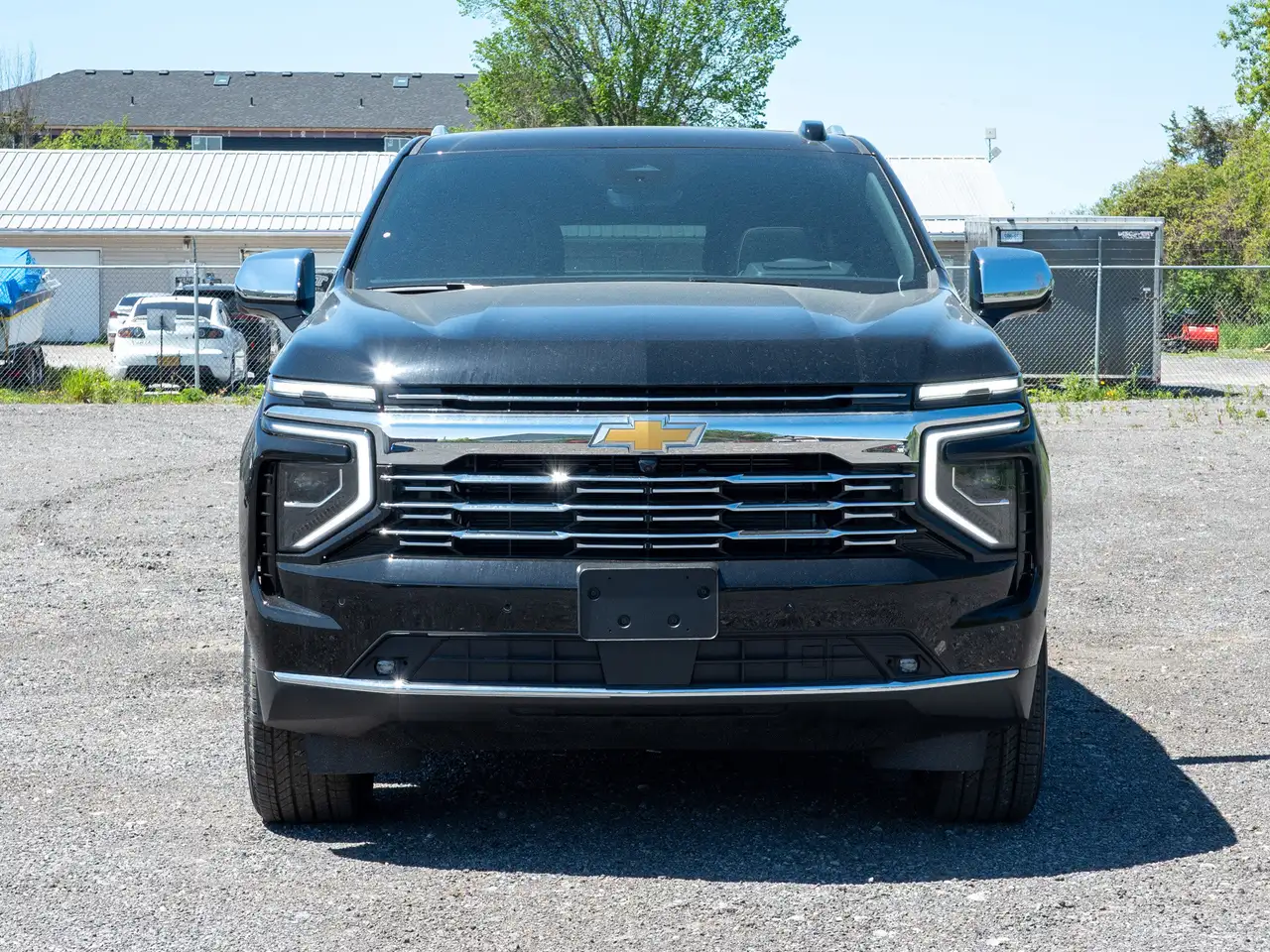Chevrolet Suburban снимка Chevrolet Suburban