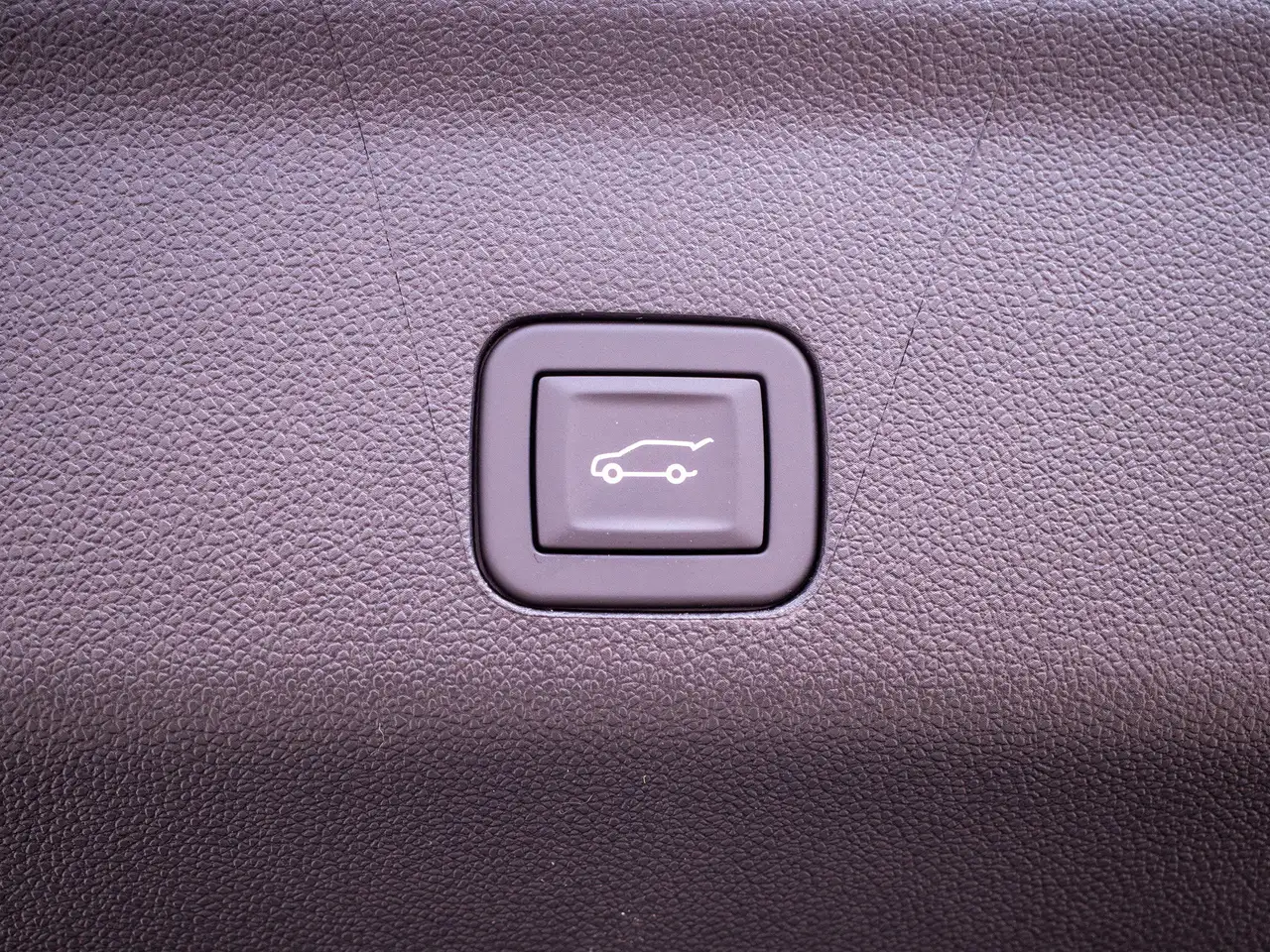 Chevrolet Suburban снимка Chevrolet Suburban