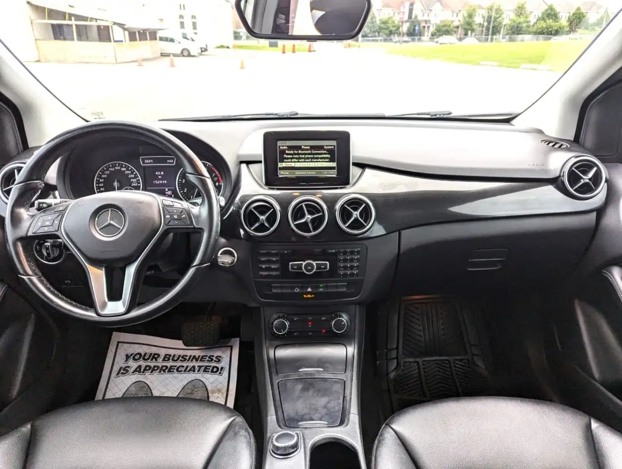 Mercedes-Benz B-Class снимка Mercedes-Benz B-Class