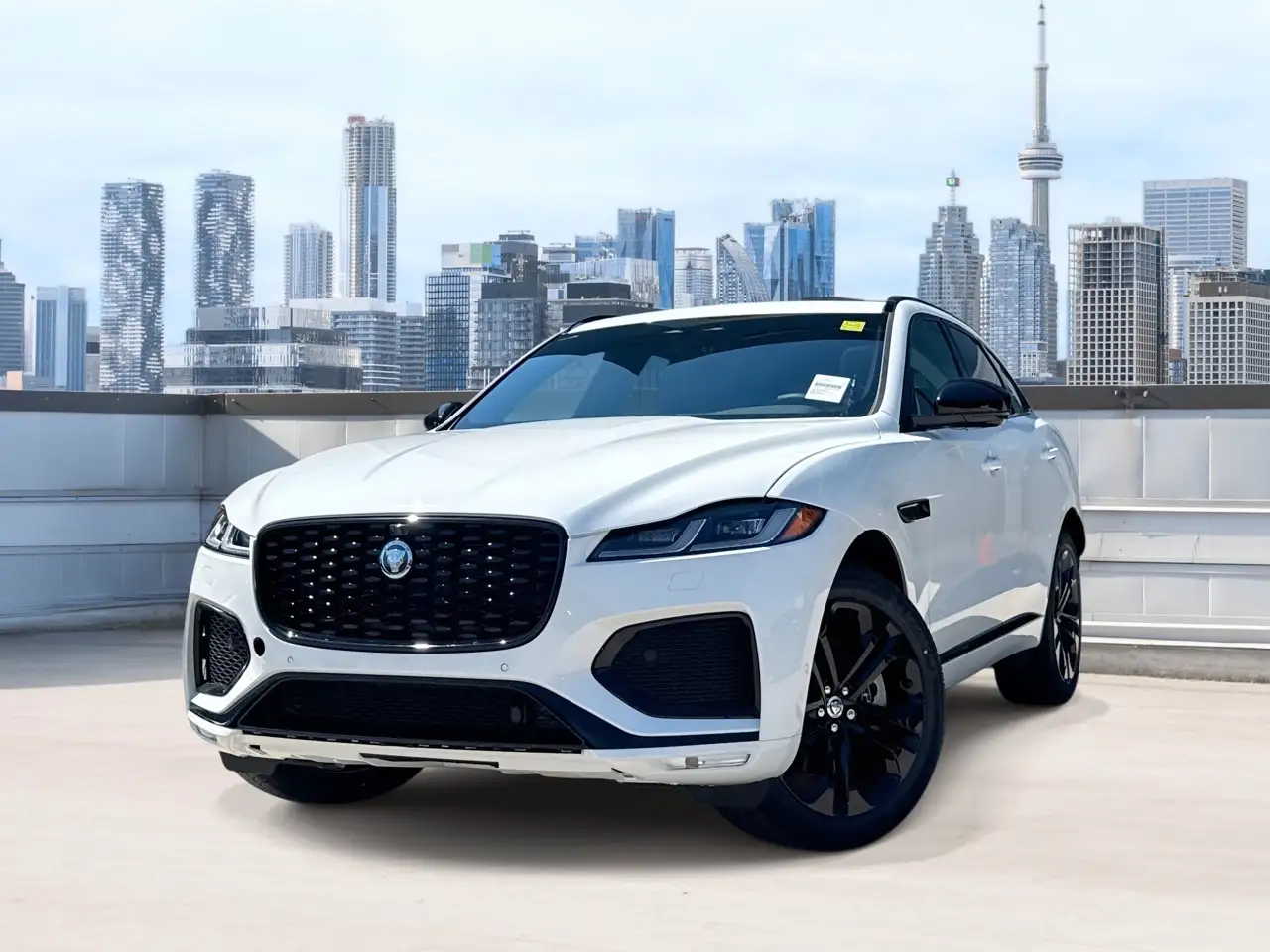 Jaguar F-Pace photo Jaguar F-Pace