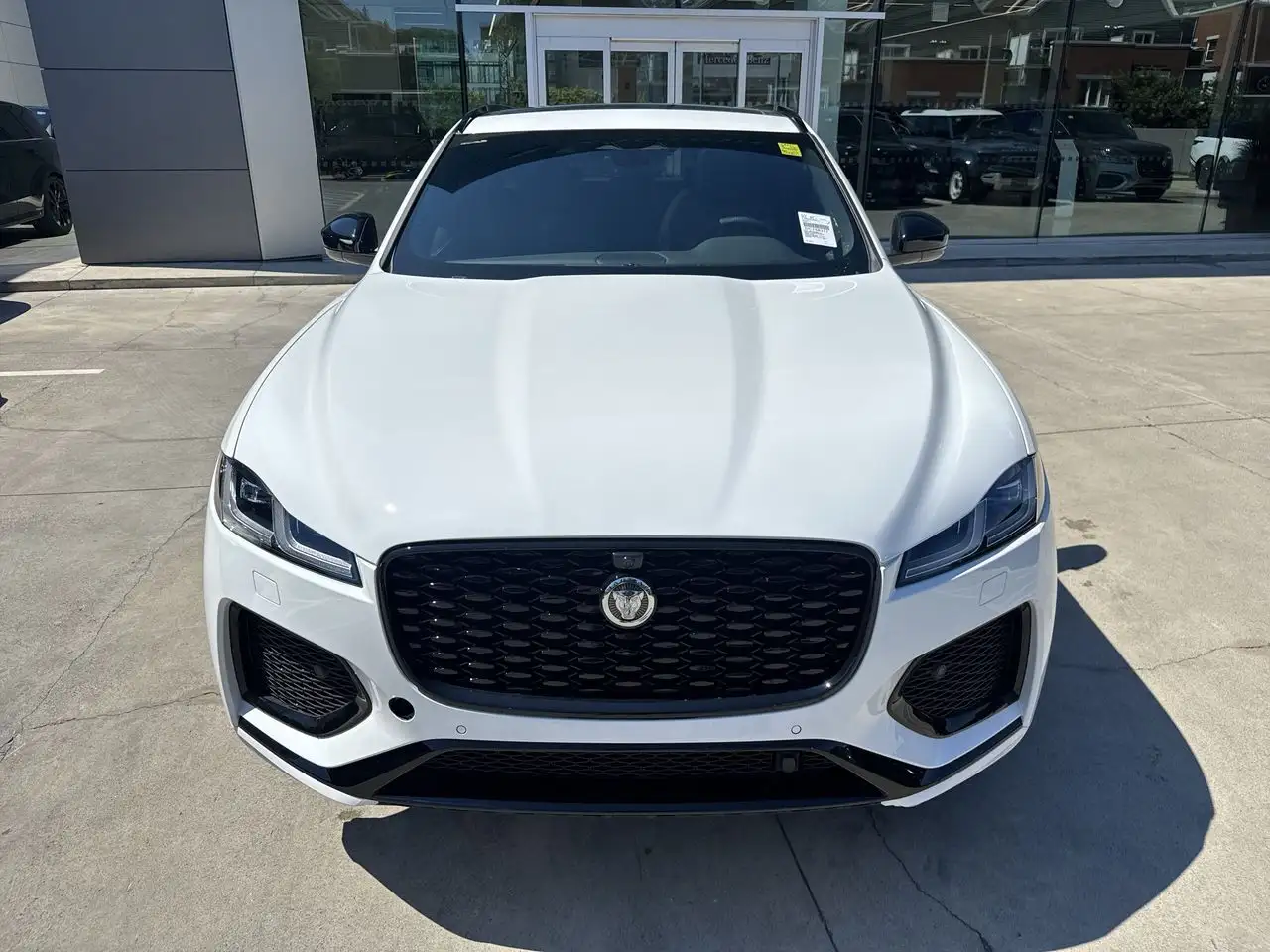 Jaguar F-Pace photo Jaguar F-Pace