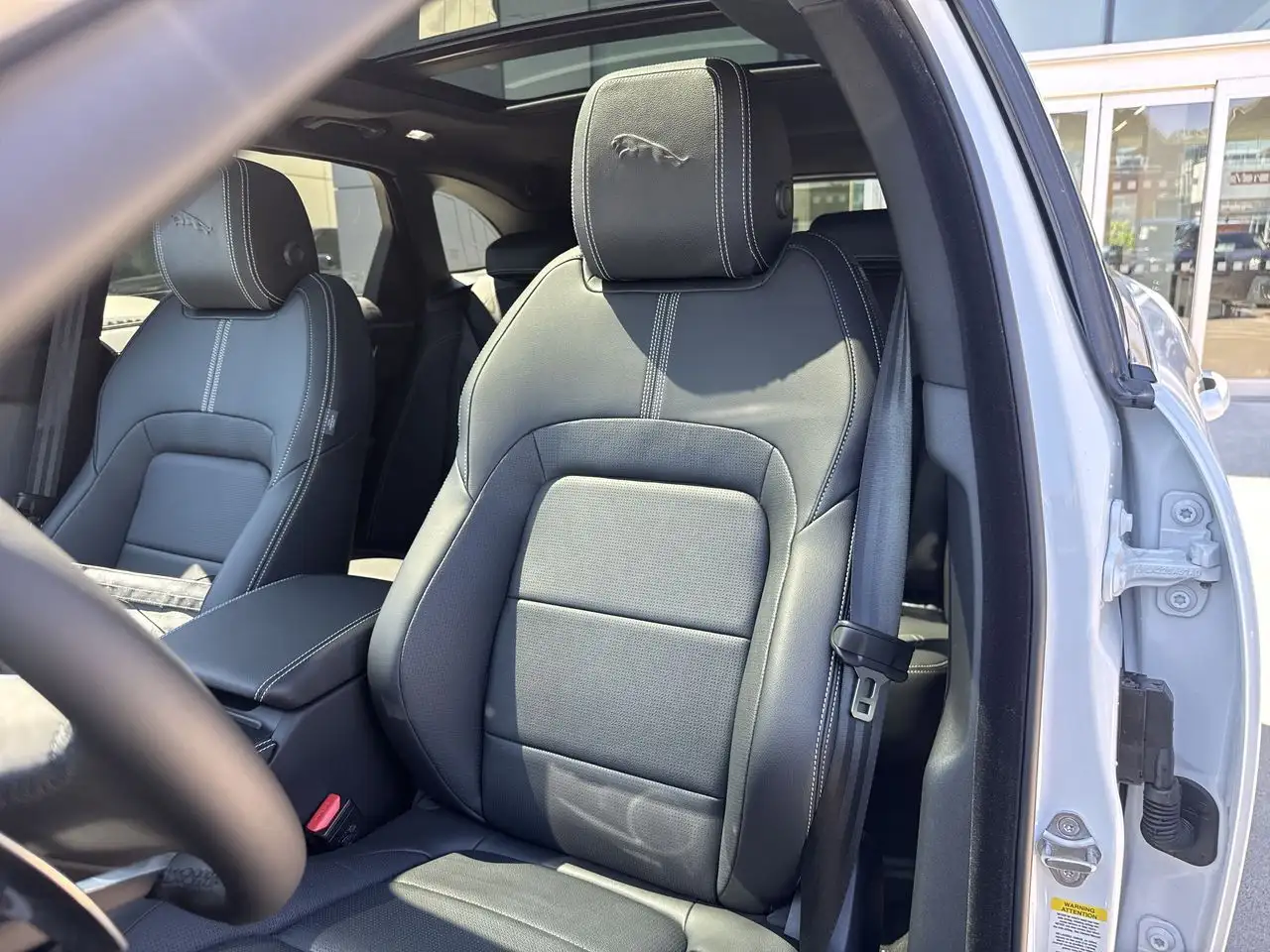 Jaguar F-Pace photo Jaguar F-Pace