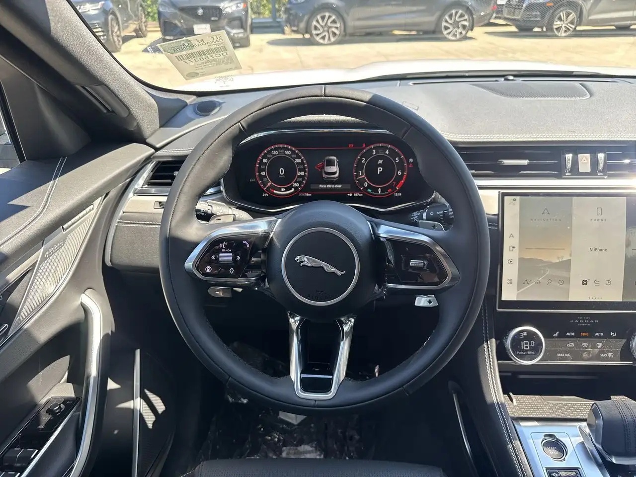 Jaguar F-Pace photo Jaguar F-Pace