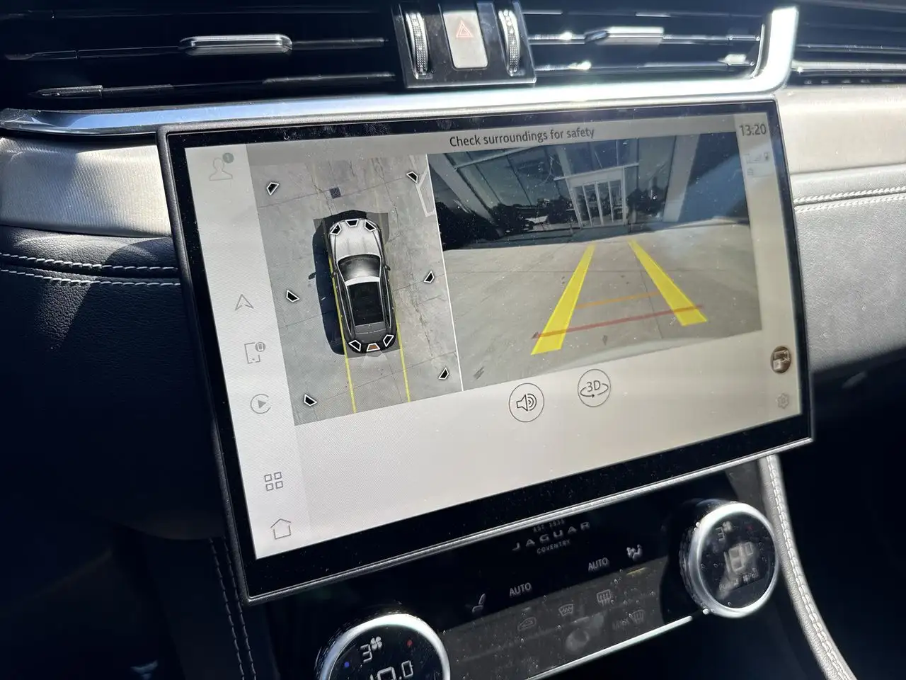 Jaguar F-Pace photo Jaguar F-Pace