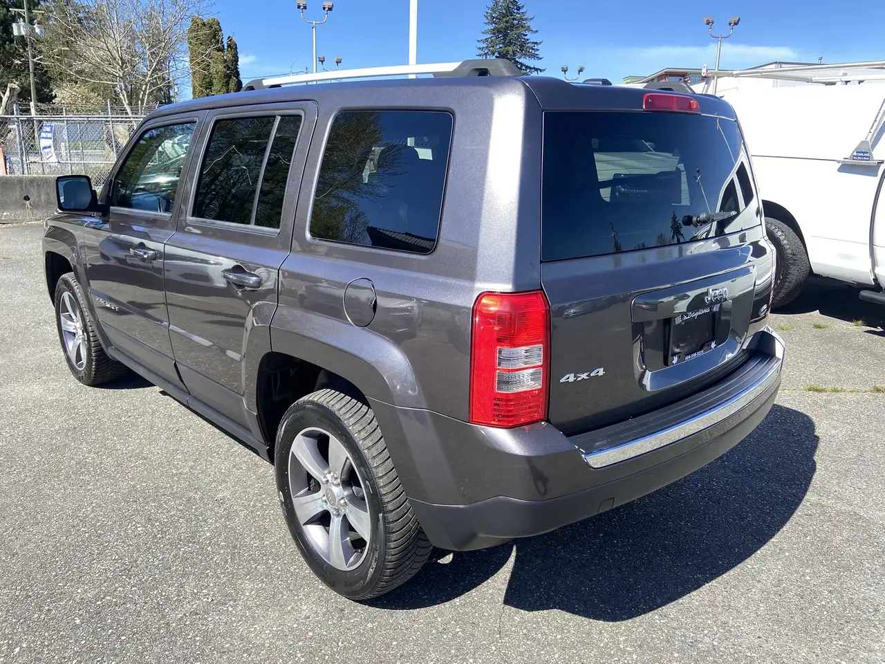 Jeep Patriot photo Jeep Patriot