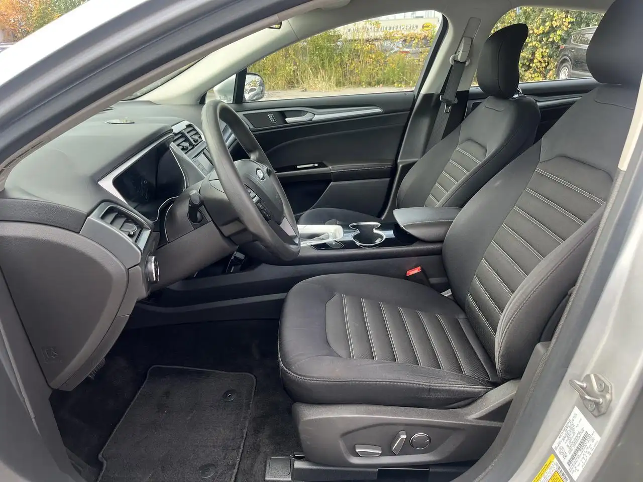 Ford Fusion photo Ford Fusion