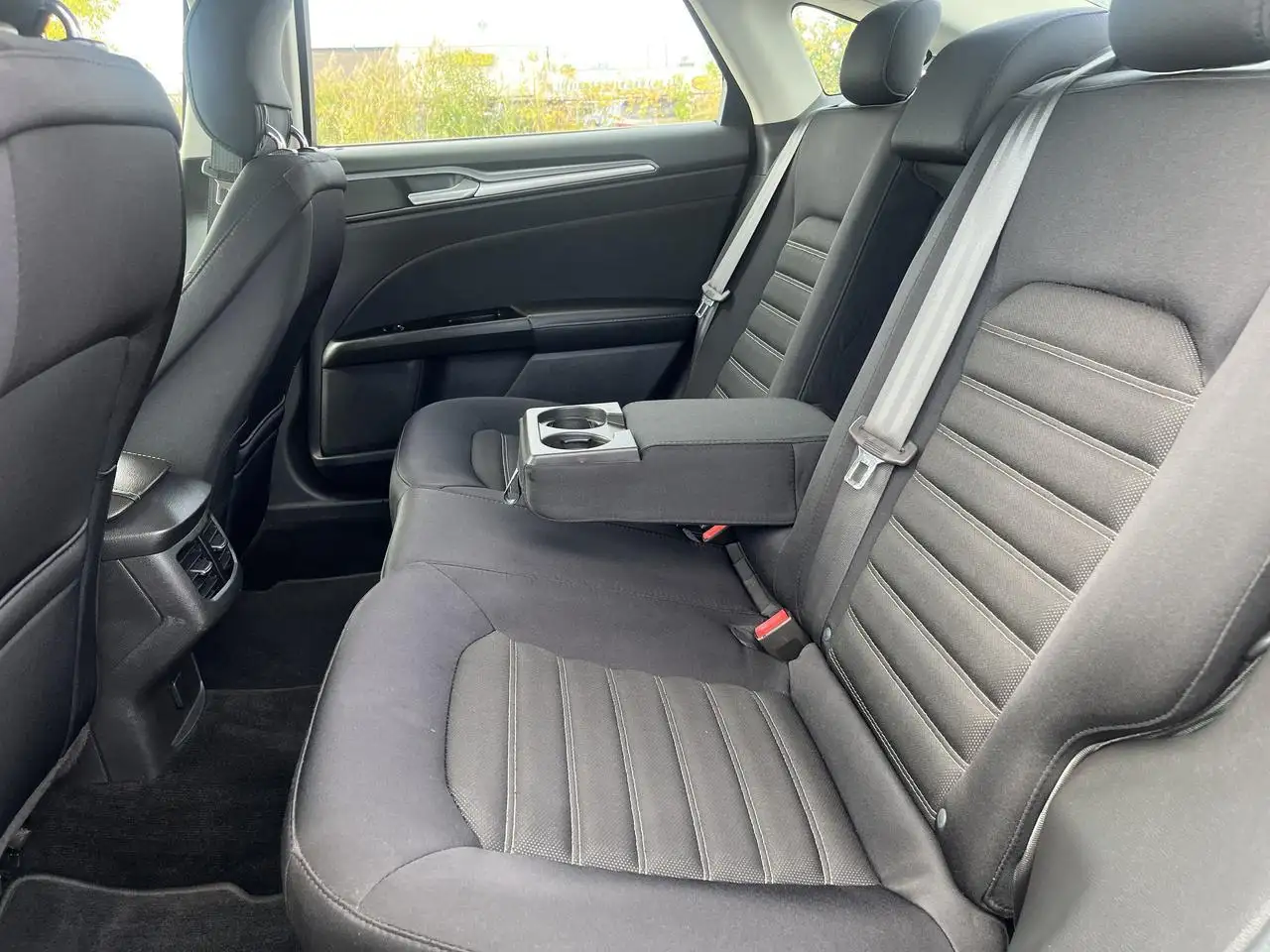Ford Fusion photo Ford Fusion