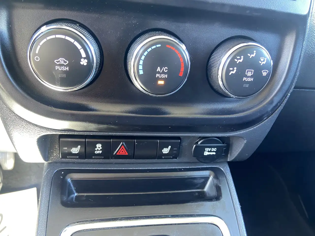 Jeep Patriot photo Jeep Patriot
