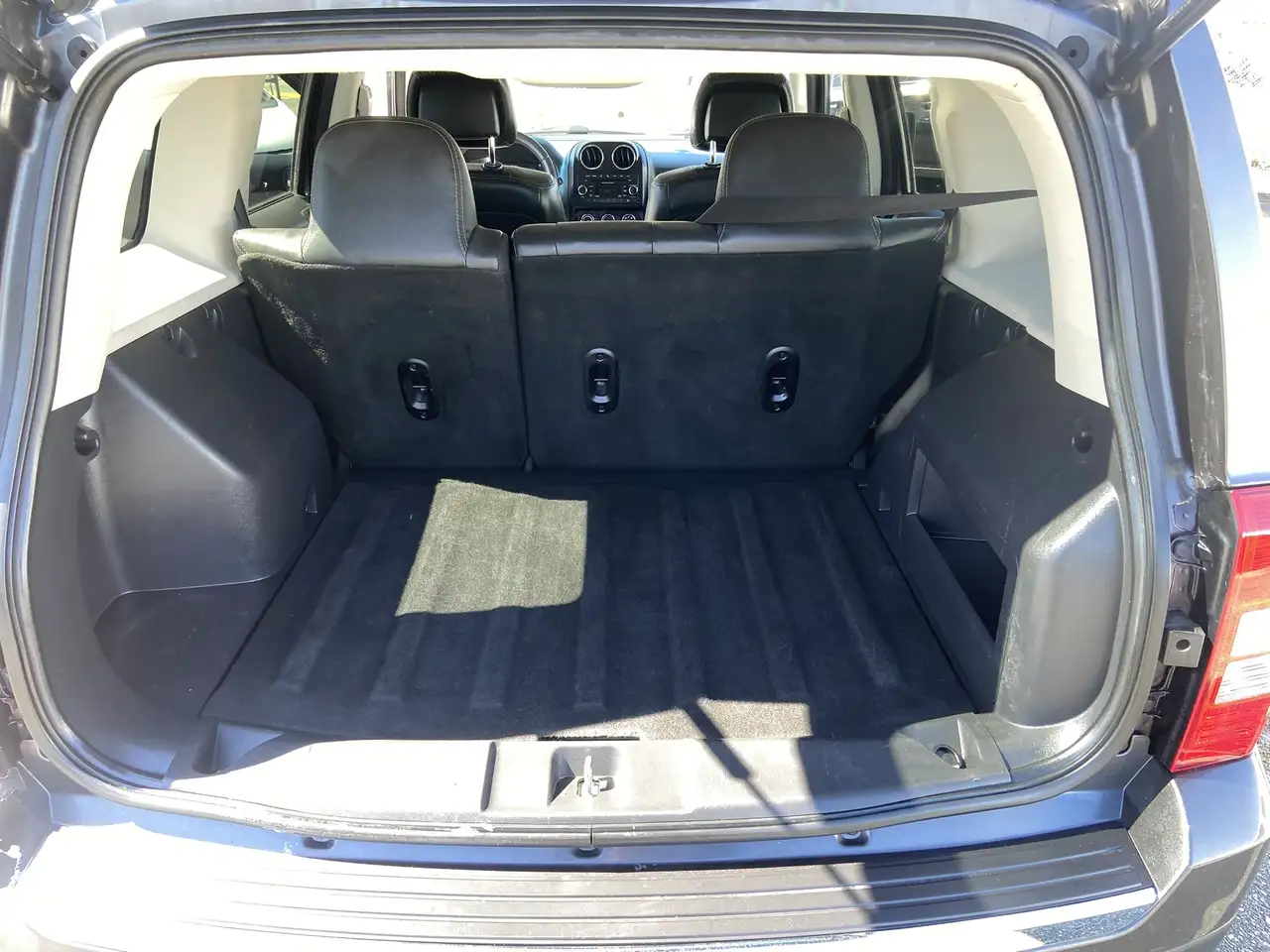 Jeep Patriot photo Jeep Patriot