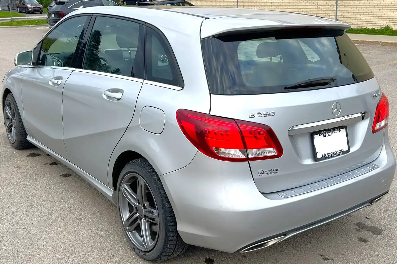 Mercedes-Benz B-Class снимка Mercedes-Benz B-Class