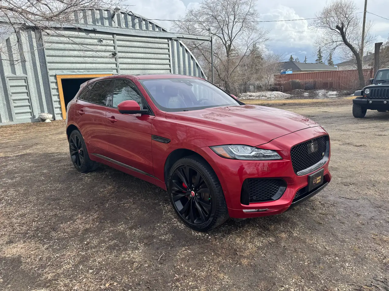 Jaguar F-Pace photo Jaguar F-Pace