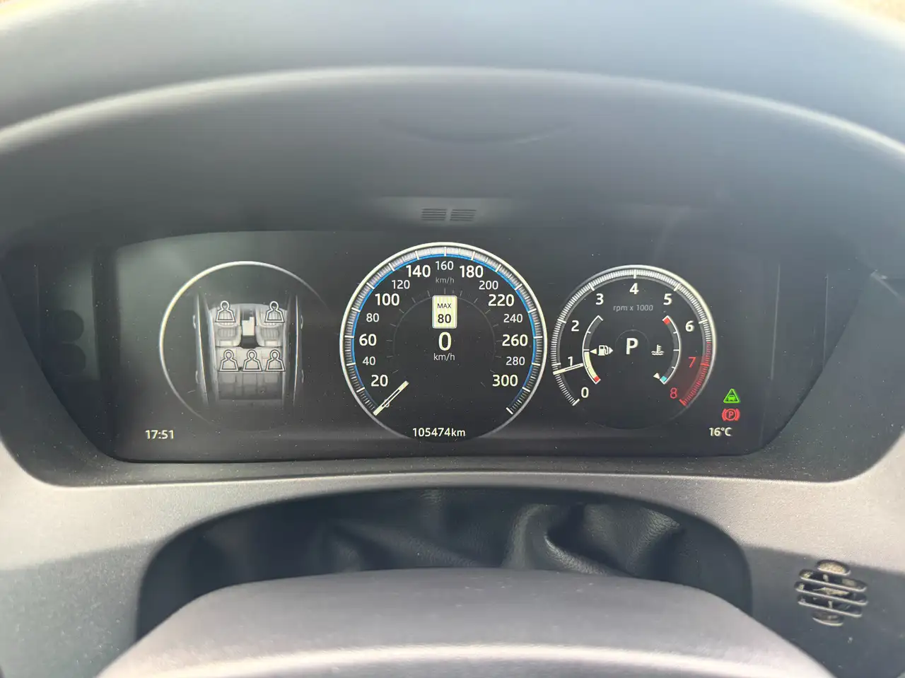 Jaguar F-Pace photo Jaguar F-Pace