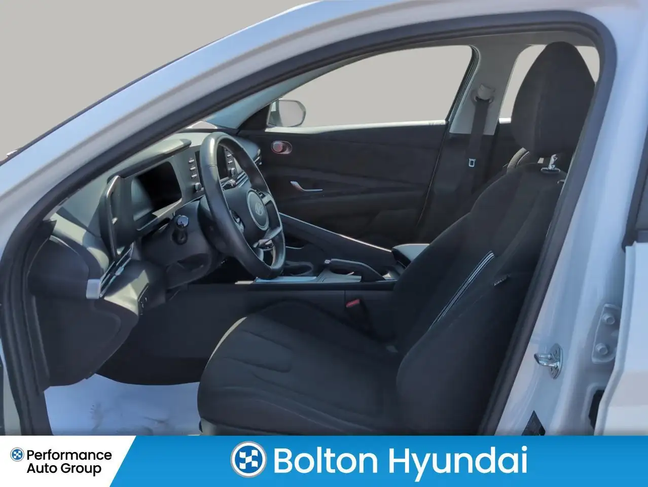 Hyundai ELANTRA fotografie Hyundai ELANTRA