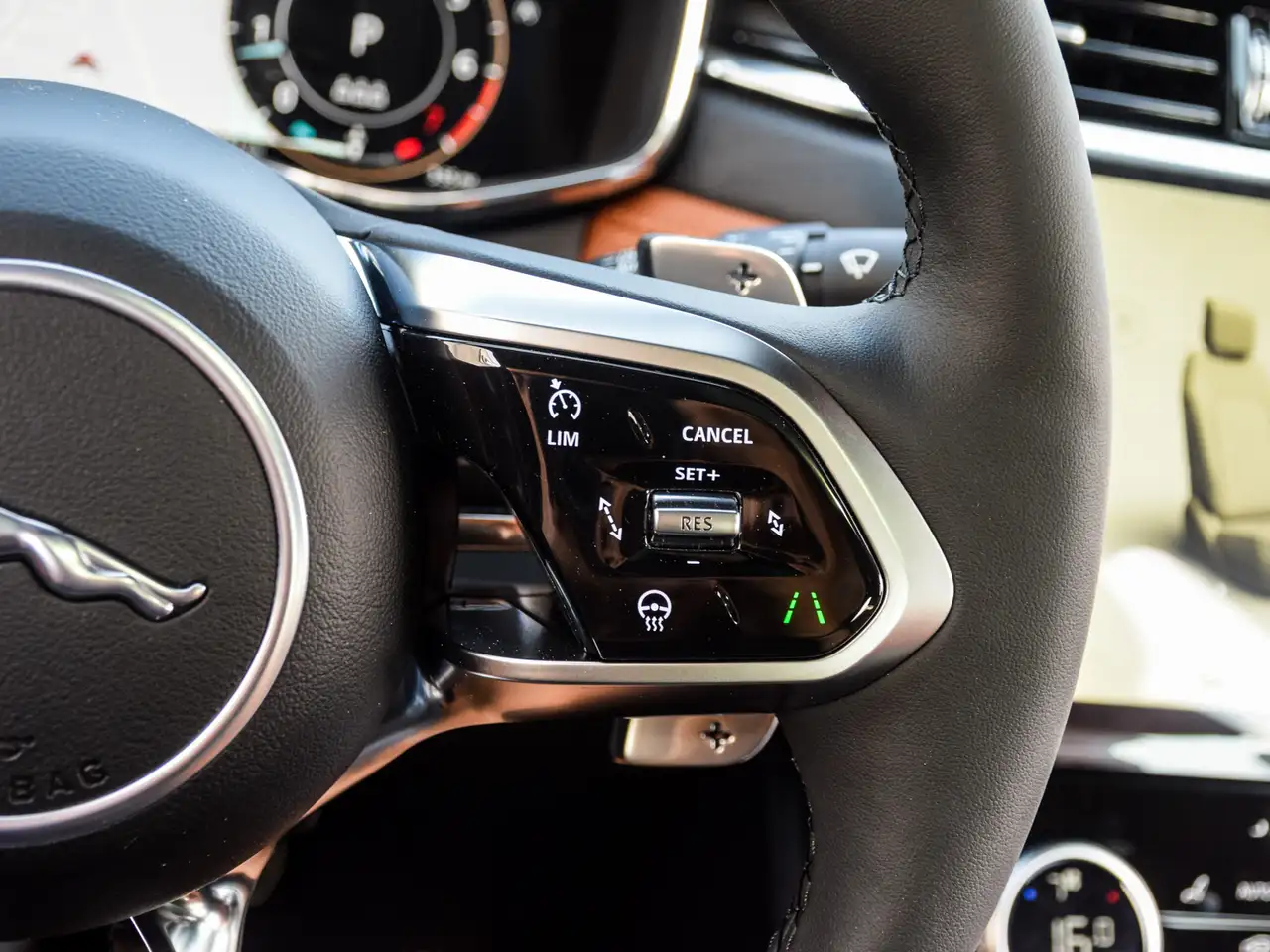 Jaguar XF fotografie Jaguar XF
