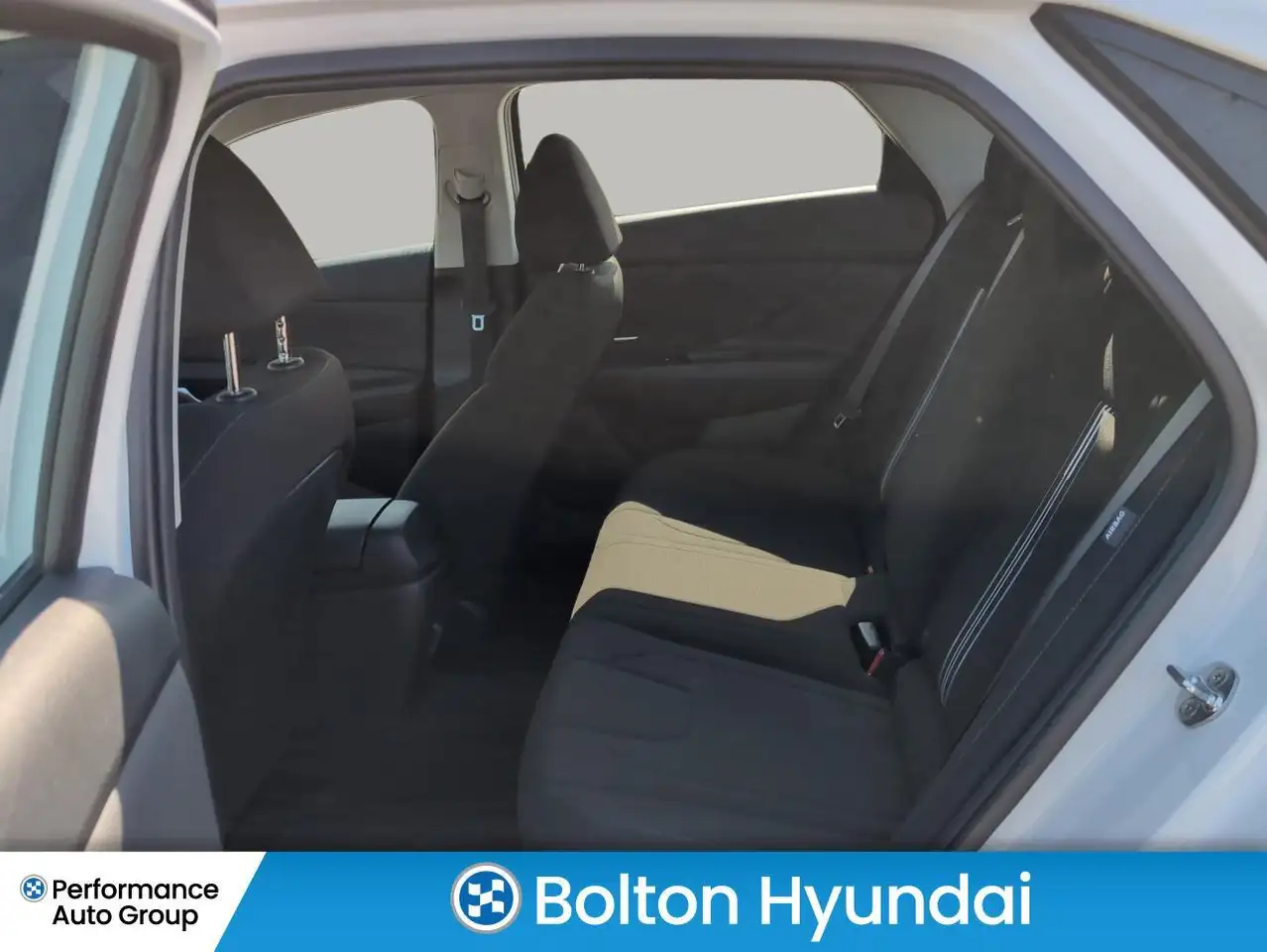 Hyundai ELANTRA fotografie Hyundai ELANTRA