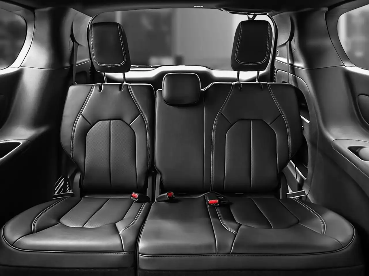 Chrysler Grand Caravan photo Chrysler Grand Caravan