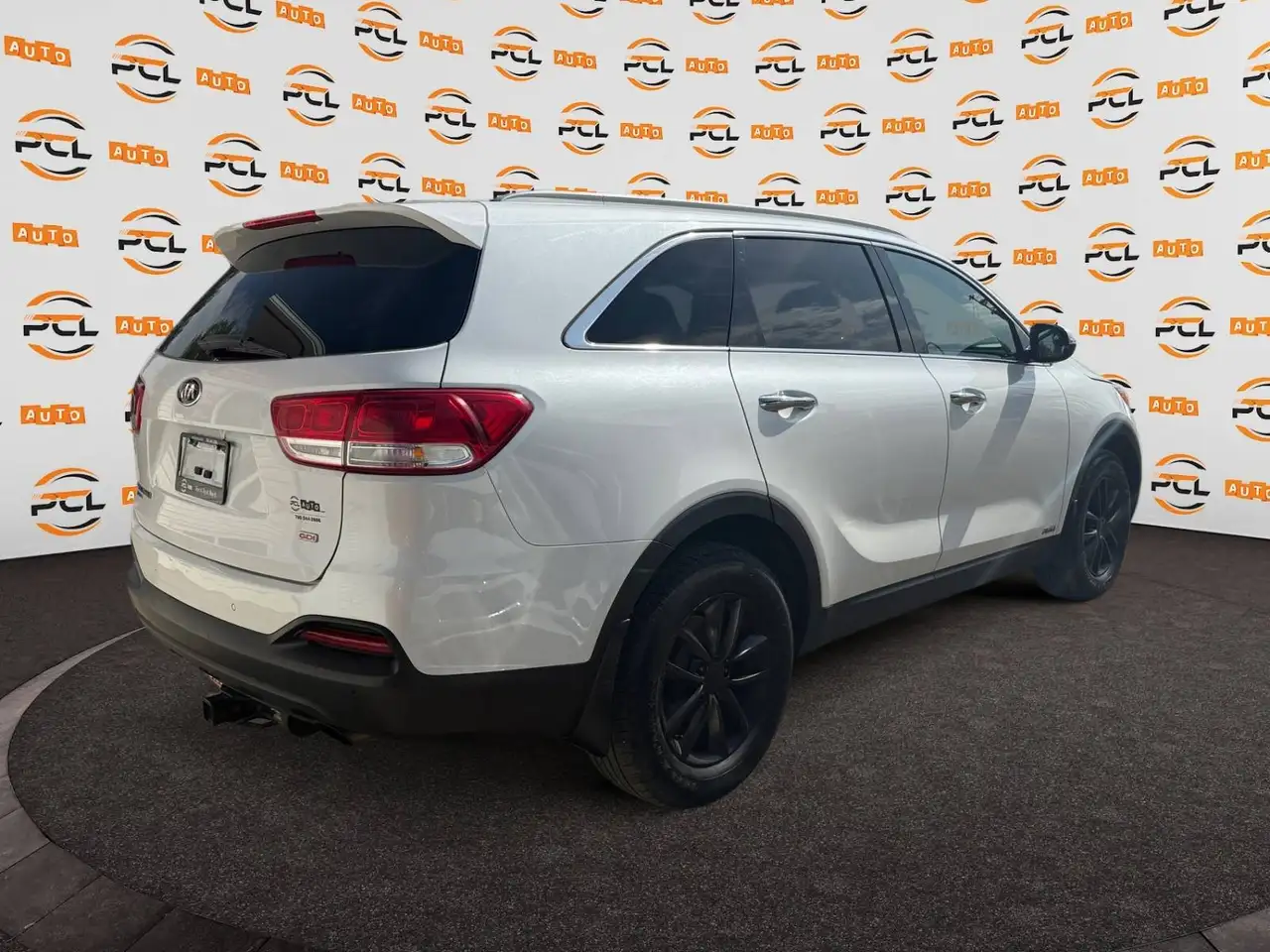 Kia Sorento photo Kia Sorento