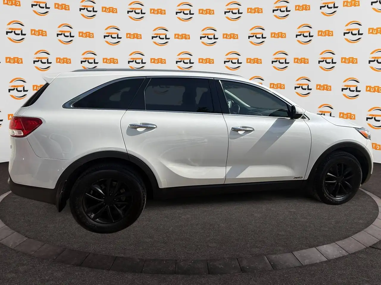 Kia Sorento photo Kia Sorento
