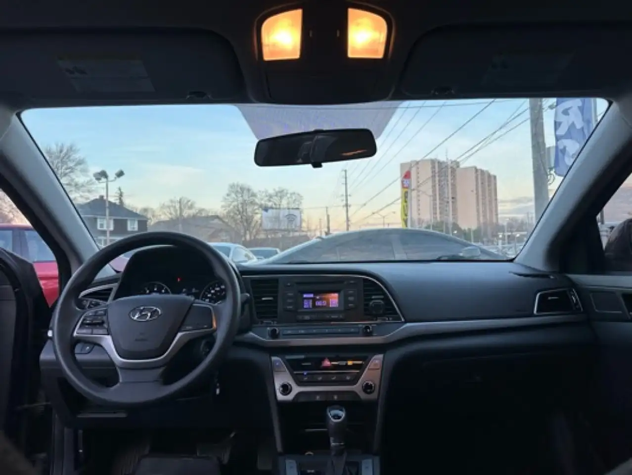 Hyundai ELANTRA снимка Hyundai ELANTRA