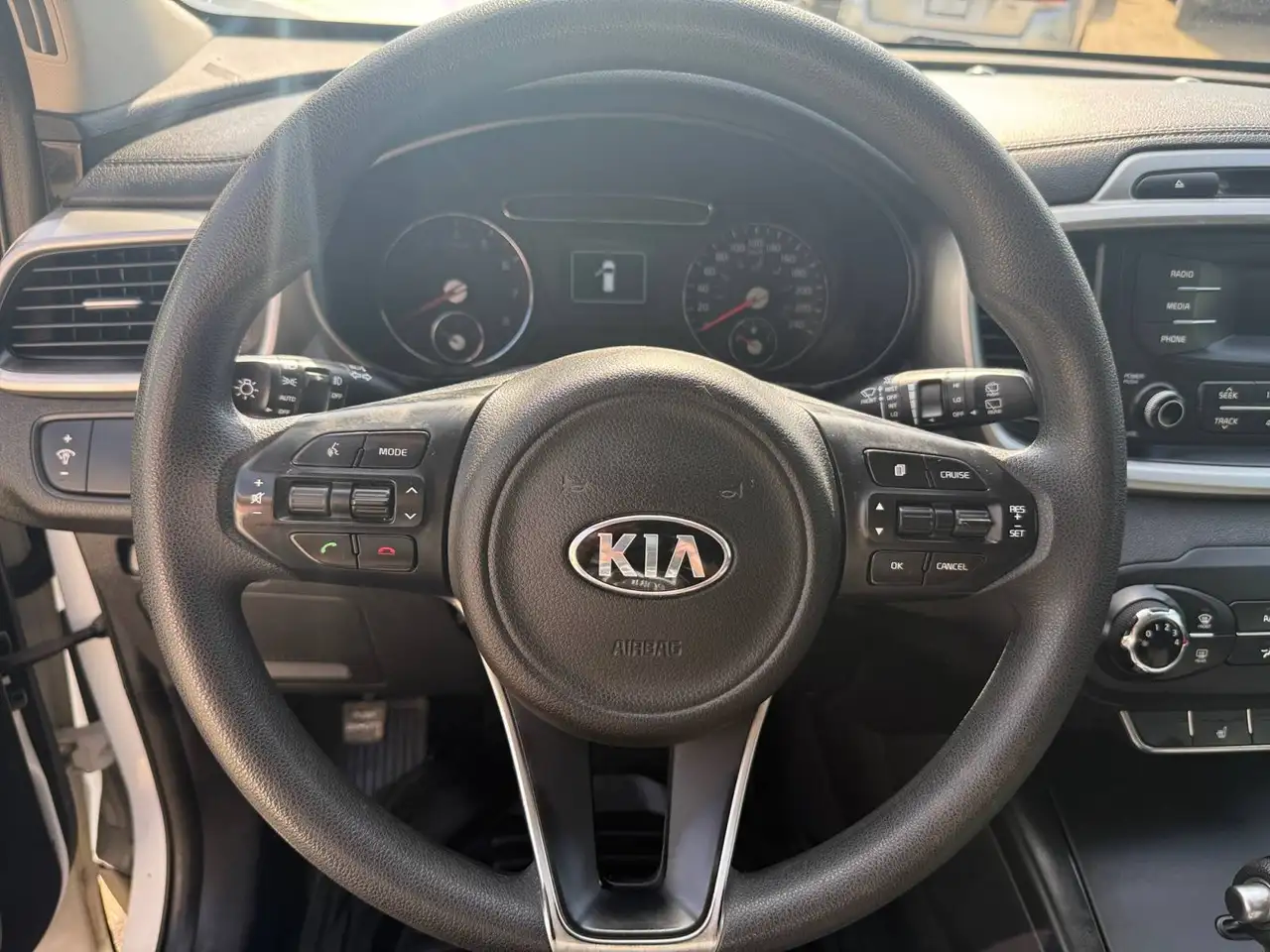 Kia Sorento photo Kia Sorento