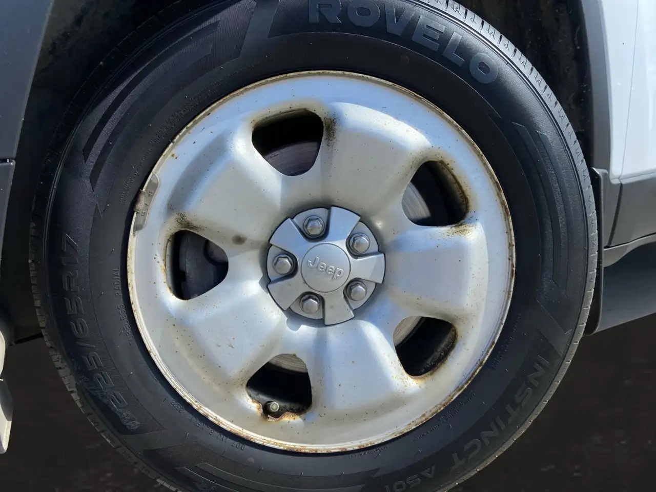 Jeep Cherokee снимка Jeep Cherokee