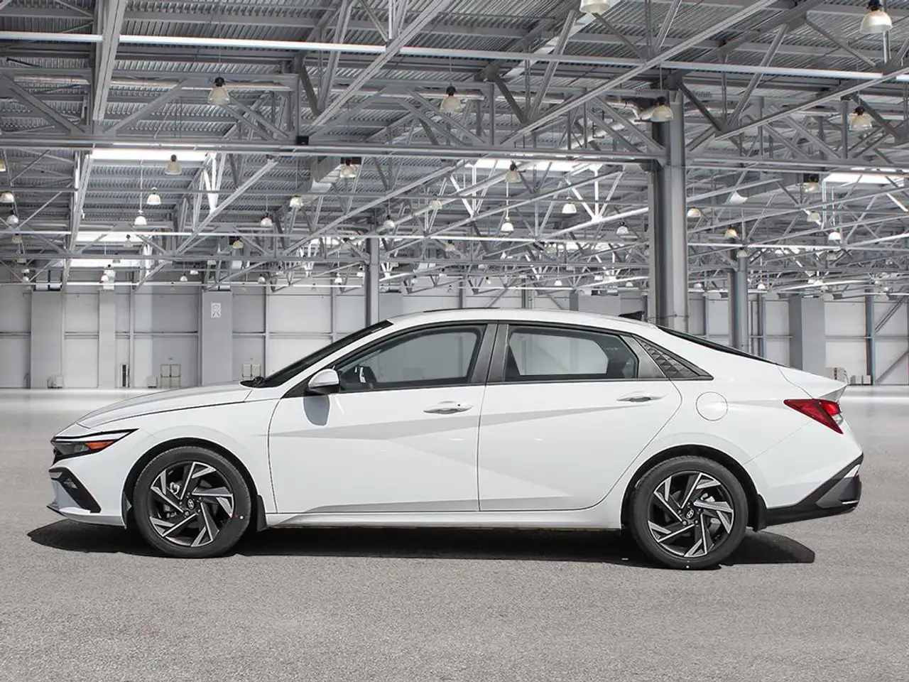 Hyundai ELANTRA fotografie Hyundai ELANTRA