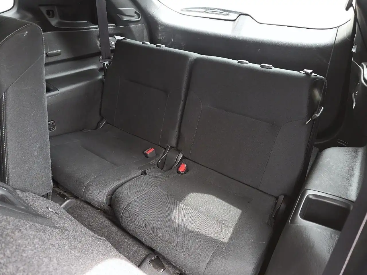 Mitsubishi Outlander снимка Mitsubishi Outlander