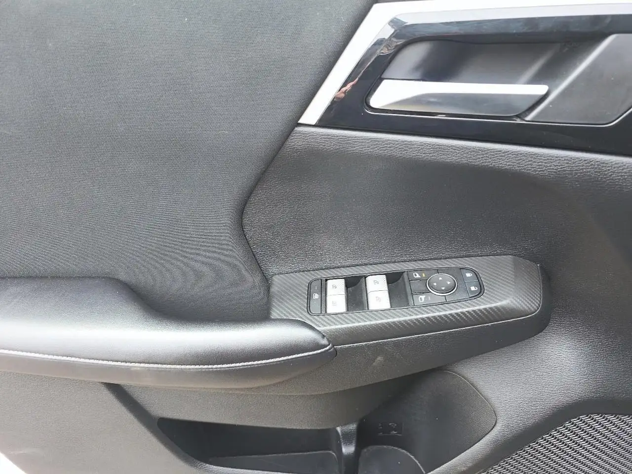 Mitsubishi Outlander снимка Mitsubishi Outlander