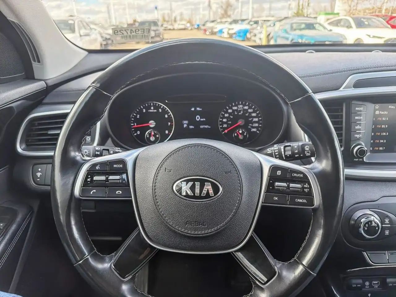 Kia Sorento снимка Kia Sorento