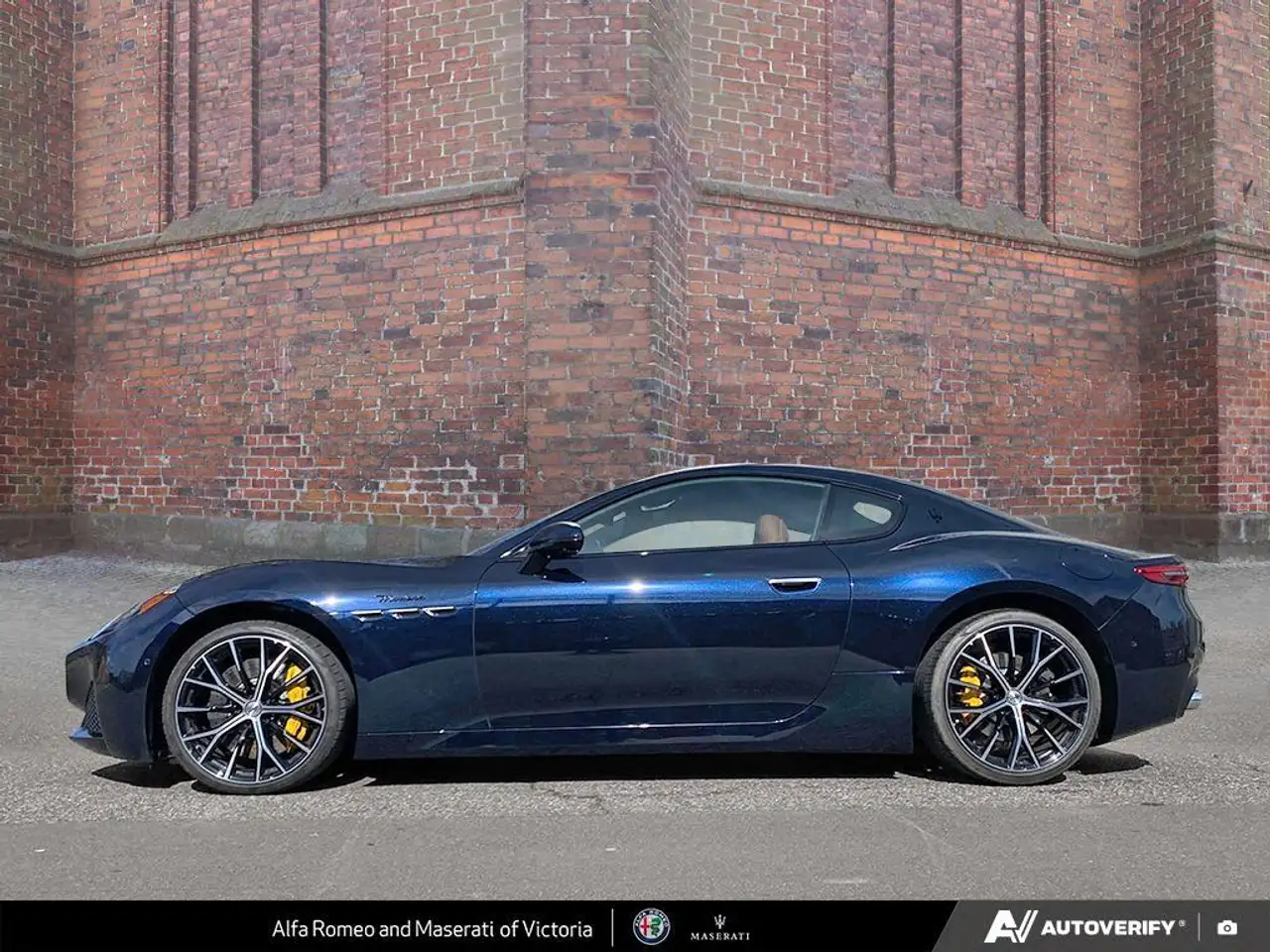 Maserati GranTurismo снимка Maserati GranTurismo