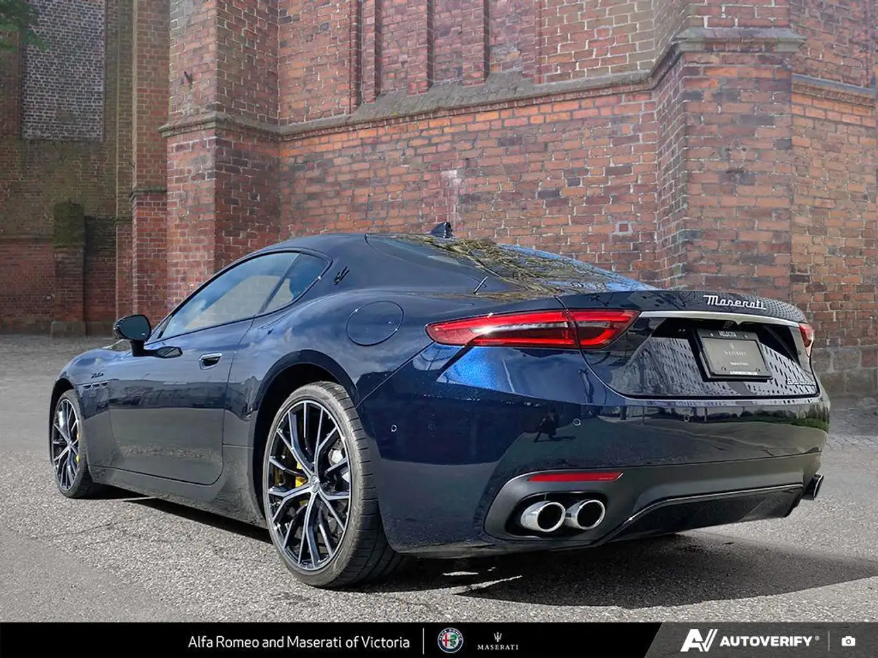Maserati GranTurismo снимка Maserati GranTurismo