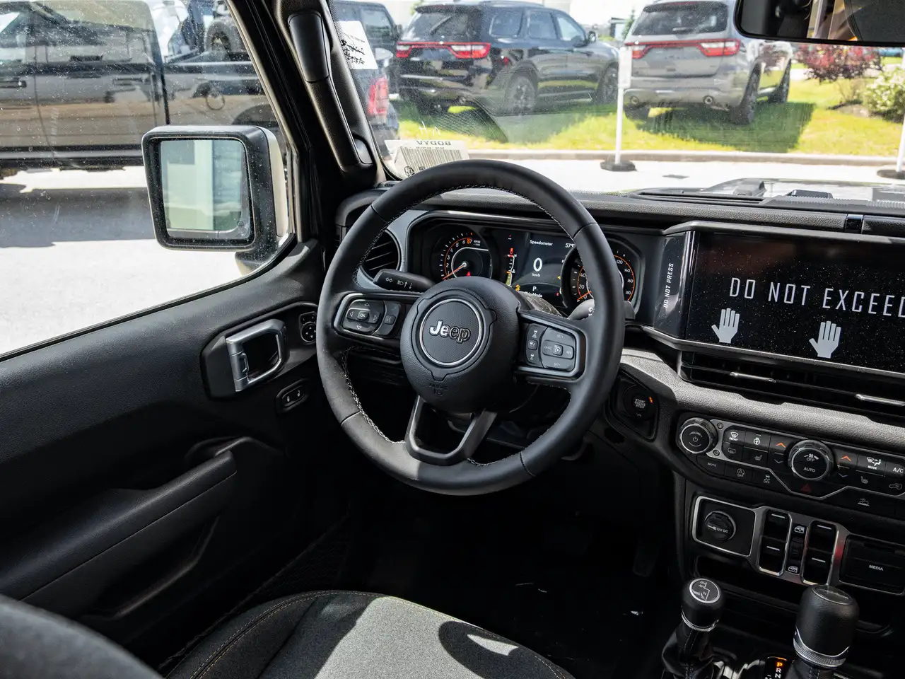 Jeep Gladiator снимка Jeep Gladiator