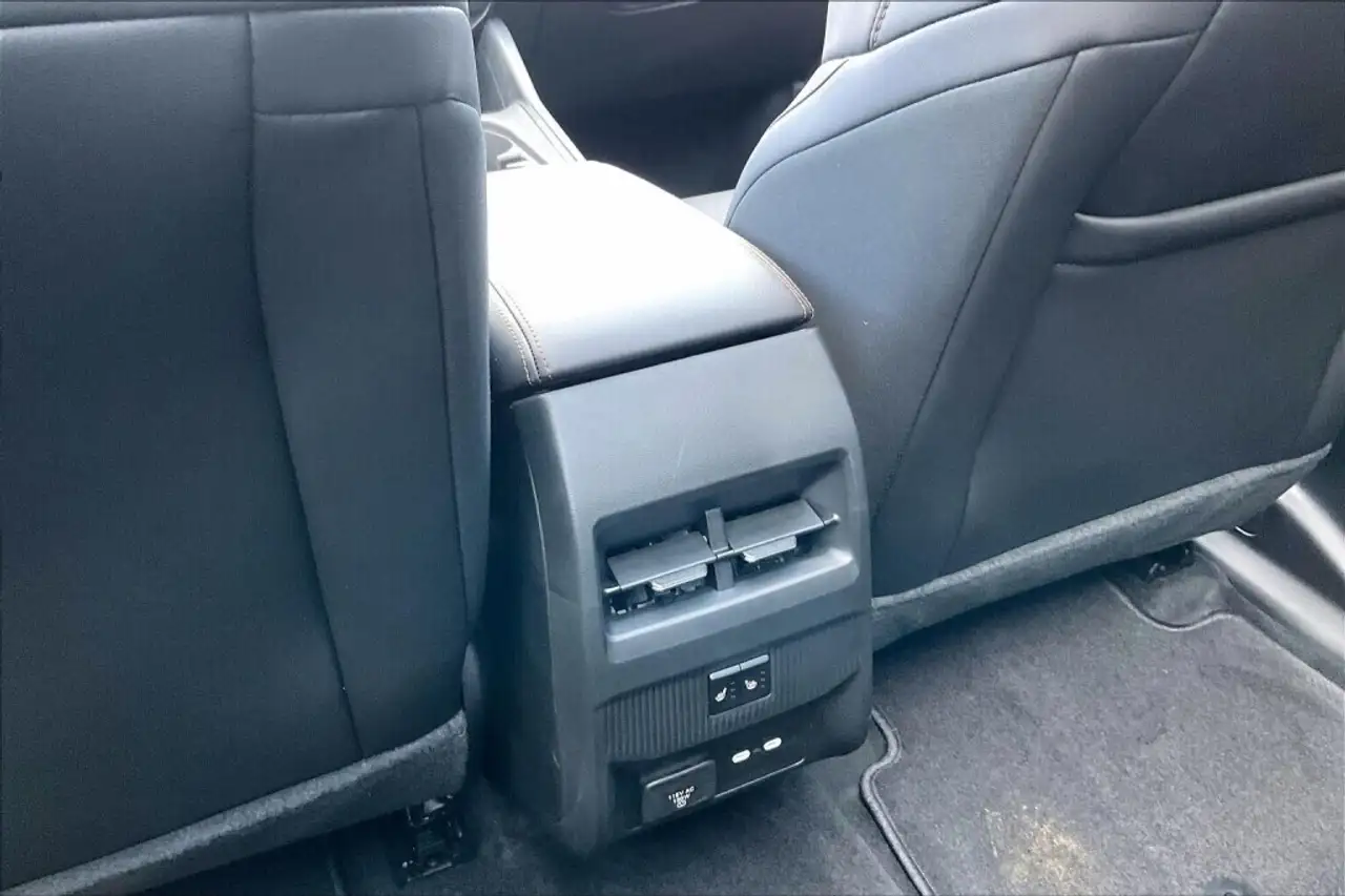 Jeep Cherokee снимка Jeep Cherokee