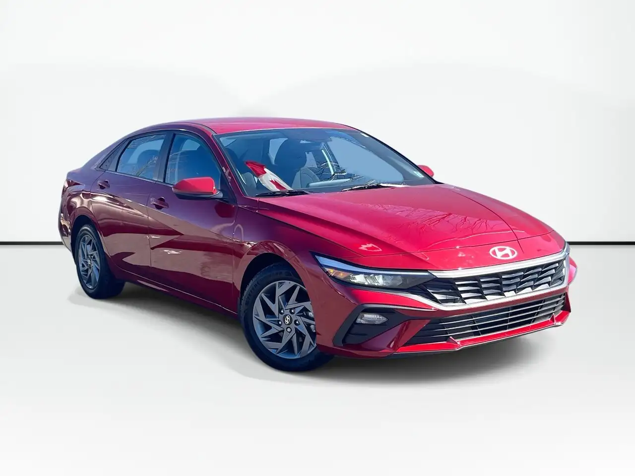 Hyundai ELANTRA снимка Hyundai ELANTRA