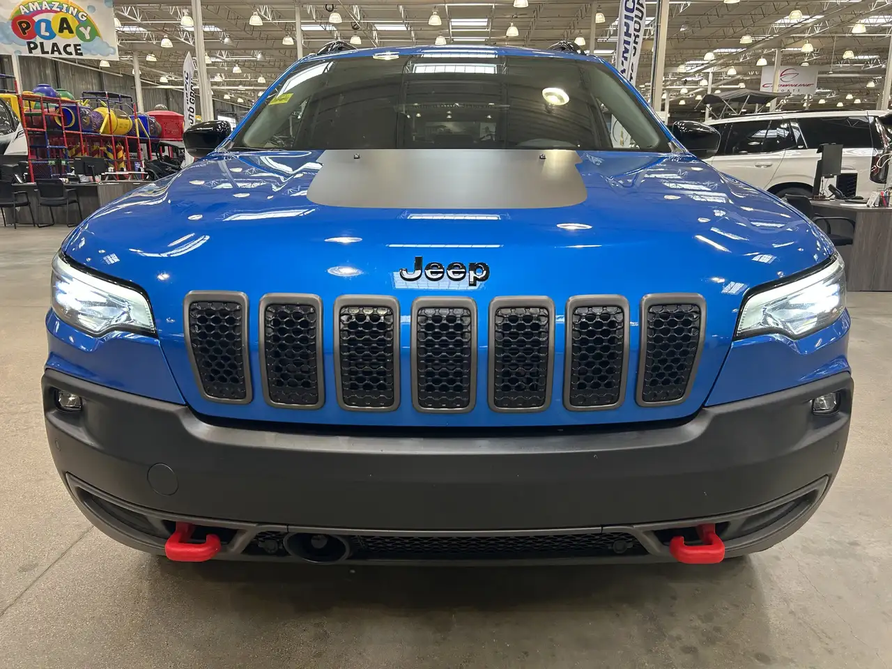 Jeep Cherokee снимка Jeep Cherokee
