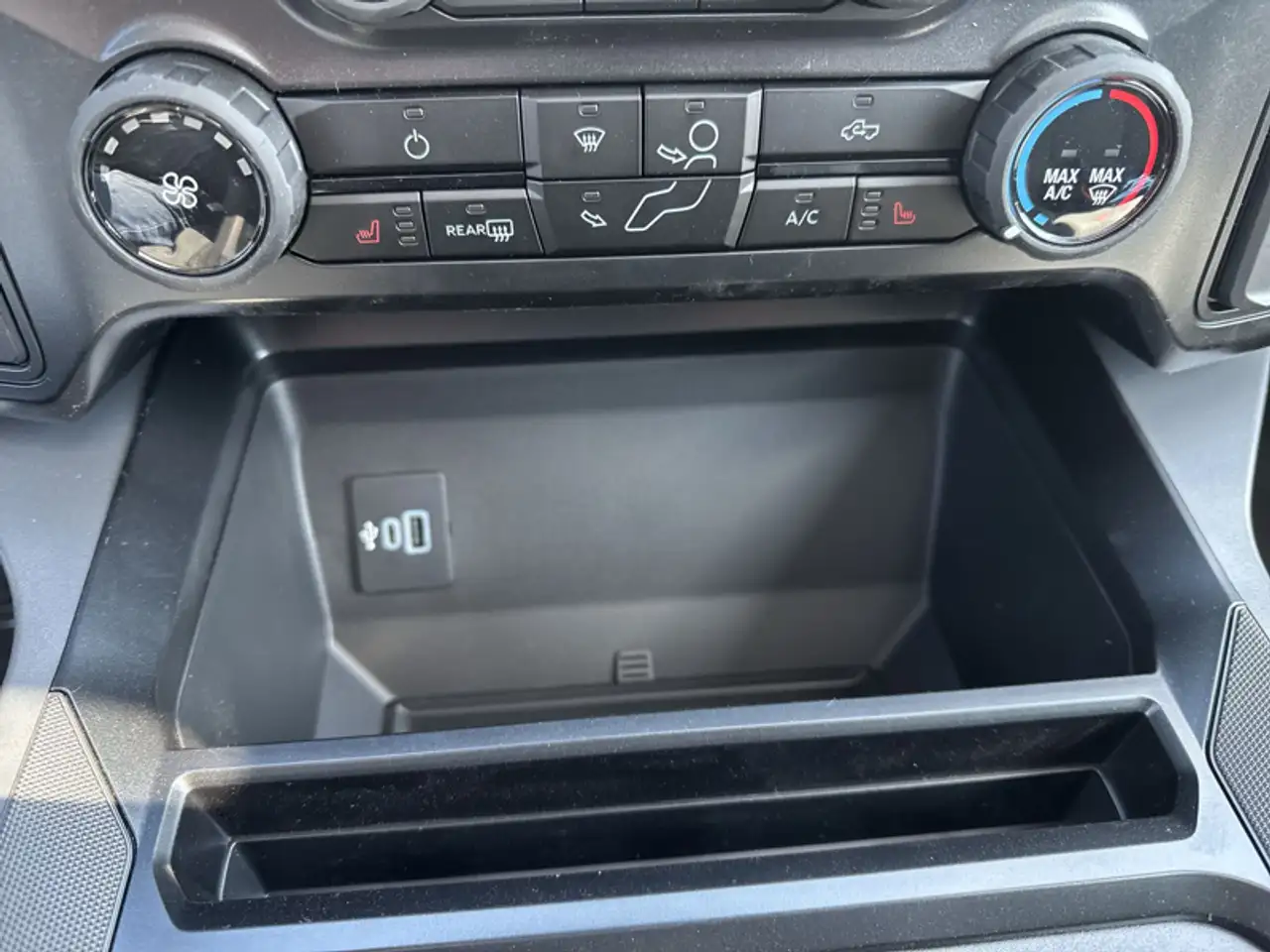 Ford F 350 снимка Ford F 350