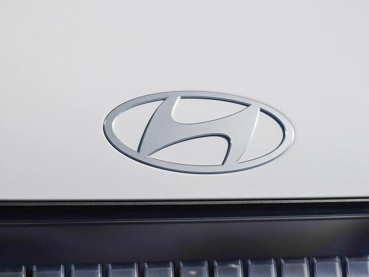 Hyundai IONIQ 9 снимка Hyundai IONIQ 9